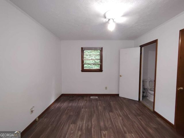 7 Highland Avenue, Hawkinsville, GA 31036