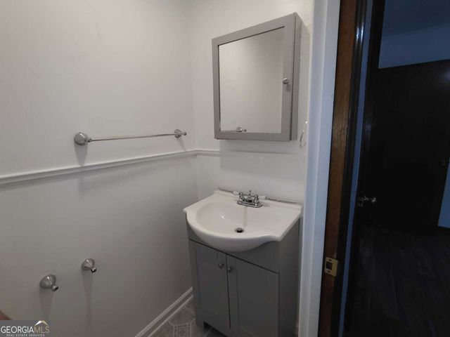 7 Highland Avenue, Hawkinsville, GA 31036