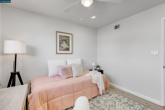 1750 Woodcrest Dr, Concord, CA 94521