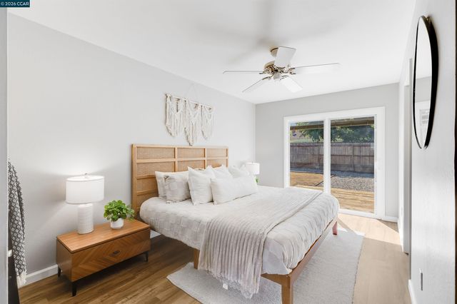 1750 Woodcrest Dr, Concord, CA 94521