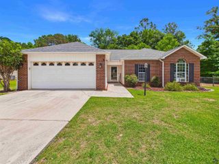 207 Roaring Forks Drive, Bonaire, GA 31005