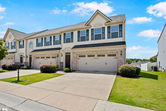 22 Irvington Drive, Greer, SC 29650