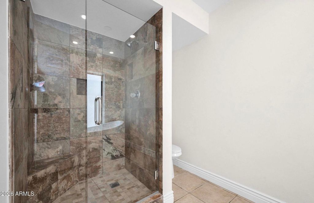 Image 17 of property listing at 8434 E SAN BERNARDO Drive, Scottsdale, AZ 85258