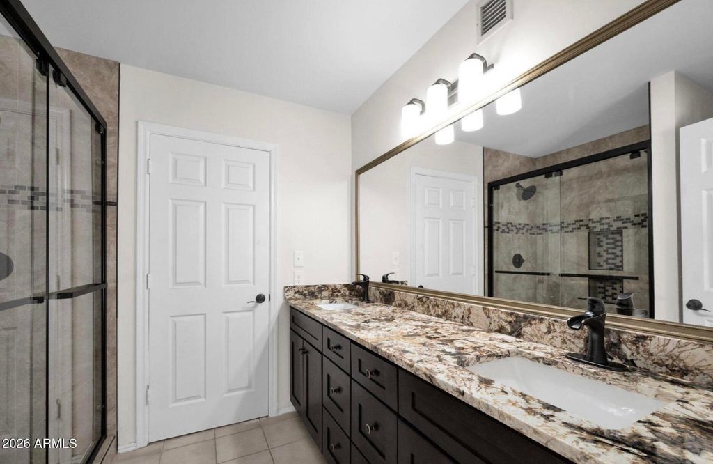 Image 28 of property listing at 8434 E SAN BERNARDO Drive, Scottsdale, AZ 85258