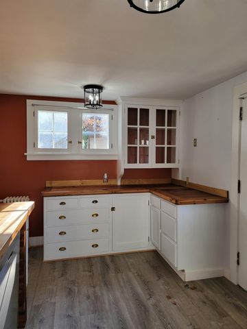 207 Silver Street, Bennington, VT 05201