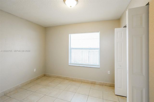 19420 NW 32nd Ave, Miami Gardens, FL 33056