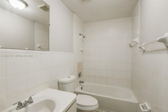 19420 NW 32nd Ave, Miami Gardens, FL 33056