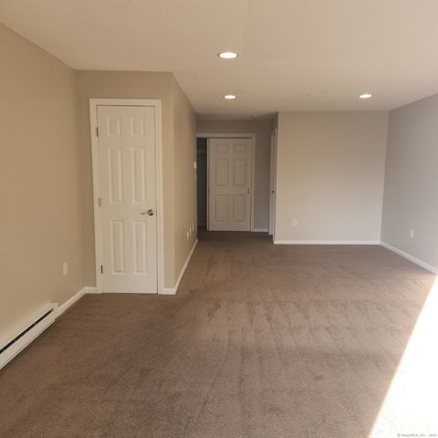 505 Harwinton Avenue APT 21, Torrington, CT 06790