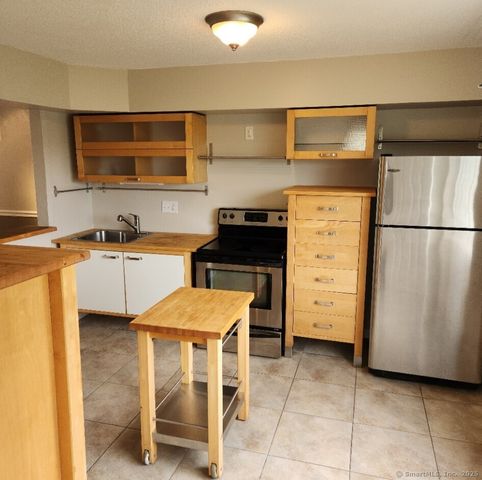 505 Harwinton Avenue APT 21, Torrington, CT 06790