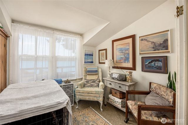 1710 Jacobsen Boulevard NE, Bremerton, WA 98310