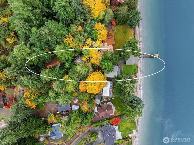 1710 Jacobsen Boulevard NE, Bremerton, WA 98310