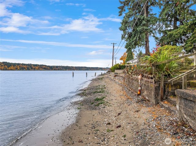 1710 Jacobsen Boulevard NE, Bremerton, WA 98310