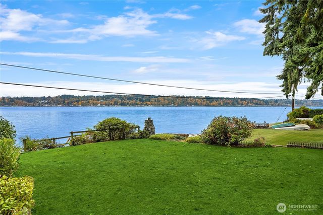 1710 Jacobsen Boulevard NE, Bremerton, WA 98310