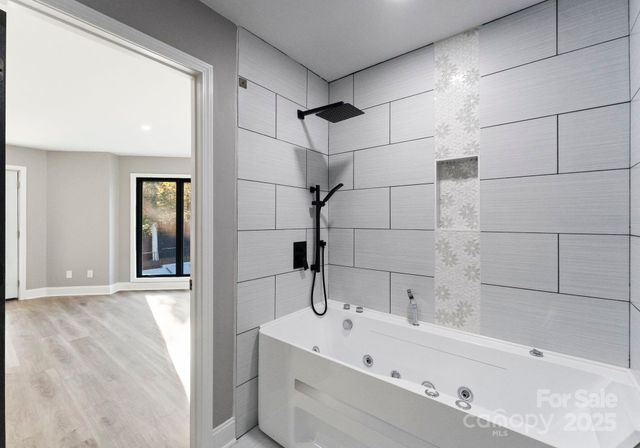 4129 Carnoustie Lane, Charlotte, NC 28210