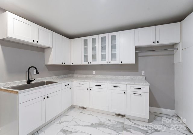 4129 Carnoustie Lane, Charlotte, NC 28210