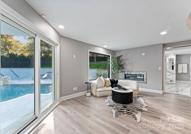 4129 Carnoustie Lane, Charlotte, NC 28210