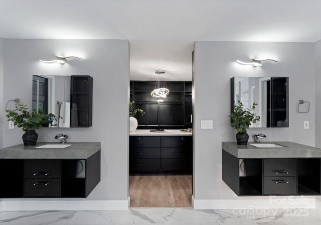 4129 Carnoustie Lane, Charlotte, NC 28210