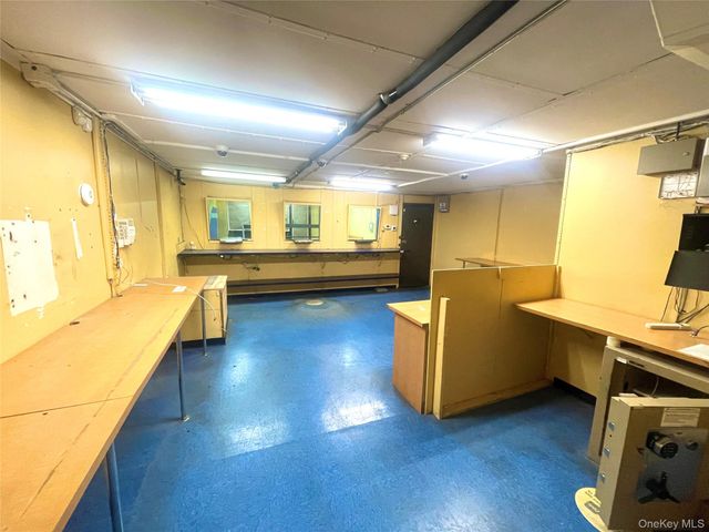 359 Nostrand Avenue Storefront, Brooklyn, NY 11216