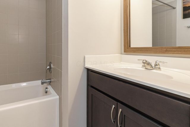 7365 Willowbrush Drive, Plain City, OH 43064