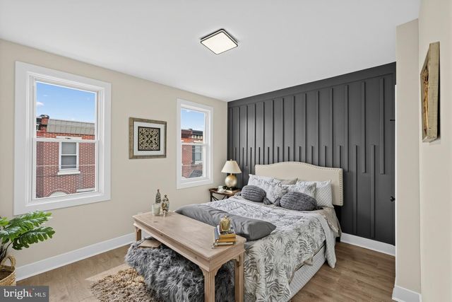 831 LIVINGSTON ST, Philadelphia, PA 19125