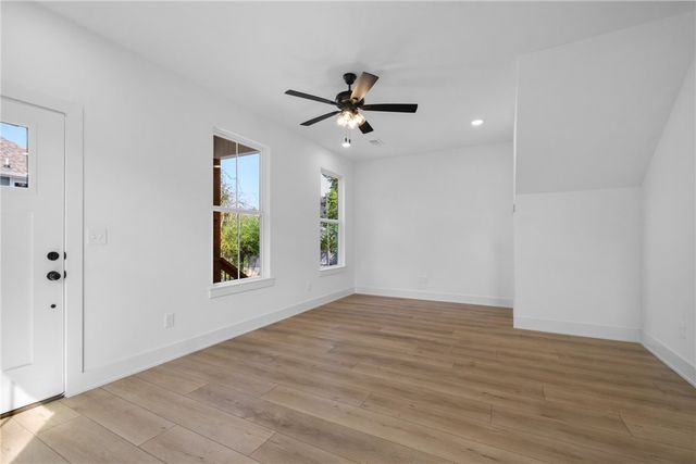 576 Willow Avenue 2, Fayetteville, AR 72701