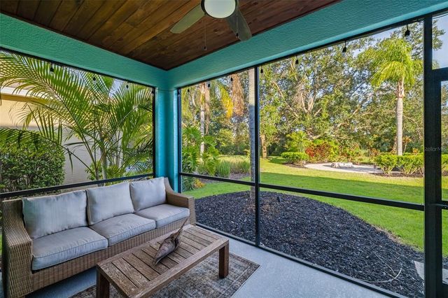 12153 FOREST PARK CIRCLE, Bradenton, FL 34211