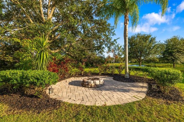 12153 FOREST PARK CIRCLE, Bradenton, FL 34211