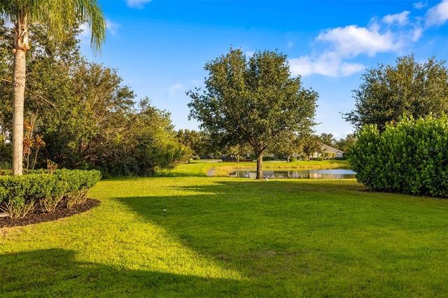 12153 FOREST PARK CIRCLE, Bradenton, FL 34211