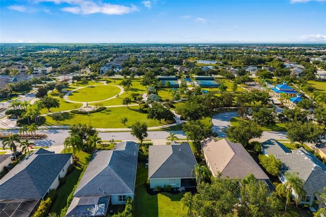 12153 FOREST PARK CIRCLE, Bradenton, FL 34211