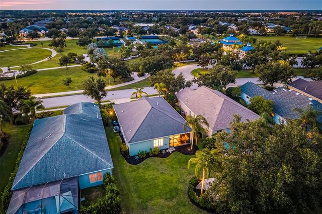 12153 FOREST PARK CIRCLE, Bradenton, FL 34211