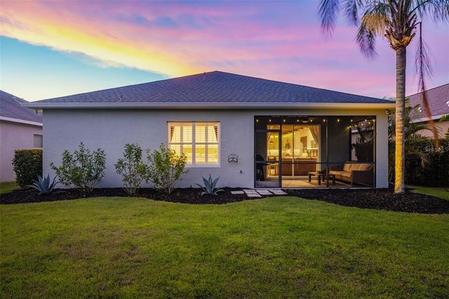 12153 FOREST PARK CIRCLE, Bradenton, FL 34211