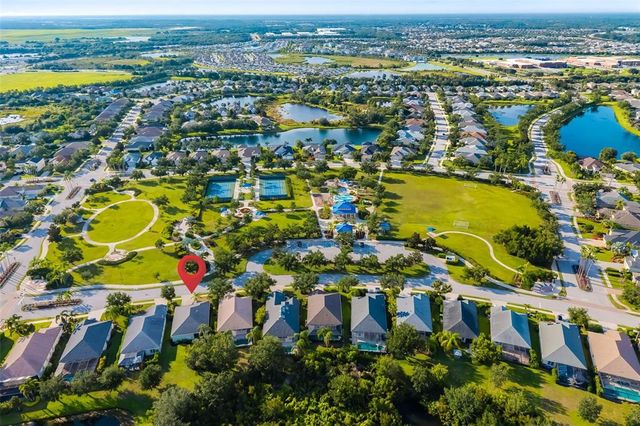 12153 FOREST PARK CIRCLE, Bradenton, FL 34211