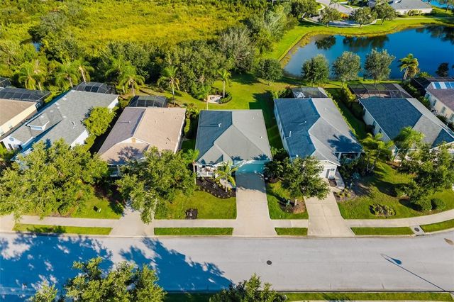 12153 FOREST PARK CIRCLE, Bradenton, FL 34211