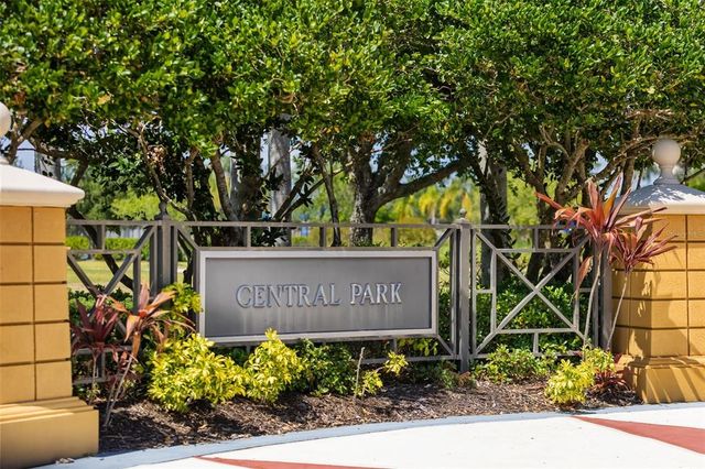 12153 FOREST PARK CIRCLE, Bradenton, FL 34211