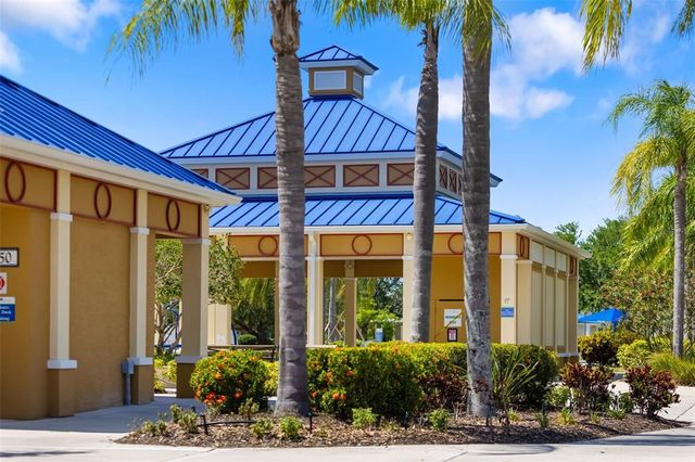 12153 FOREST PARK CIRCLE, Bradenton, FL 34211