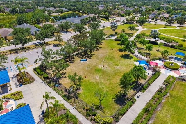 12153 FOREST PARK CIRCLE, Bradenton, FL 34211