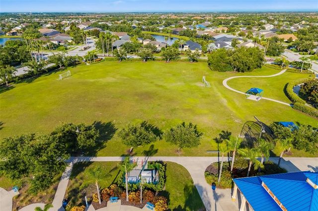 12153 FOREST PARK CIRCLE, Bradenton, FL 34211