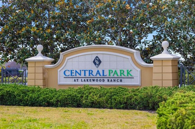 12153 FOREST PARK CIRCLE, Bradenton, FL 34211