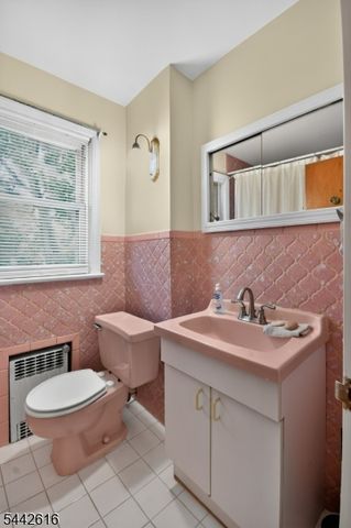 438 Joralemon St, Belleville Twp., NJ 07109