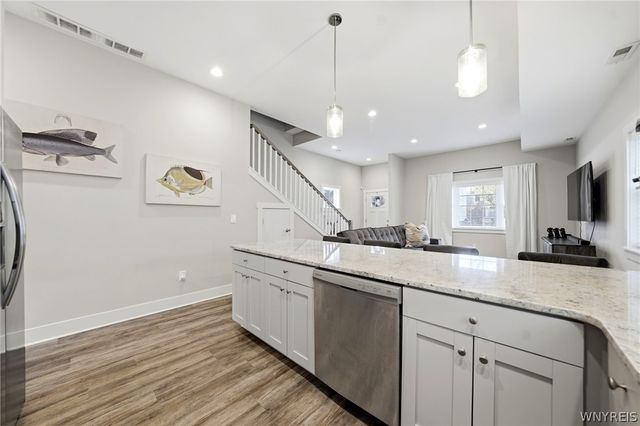 32 Horton Place, Buffalo, NY 14209