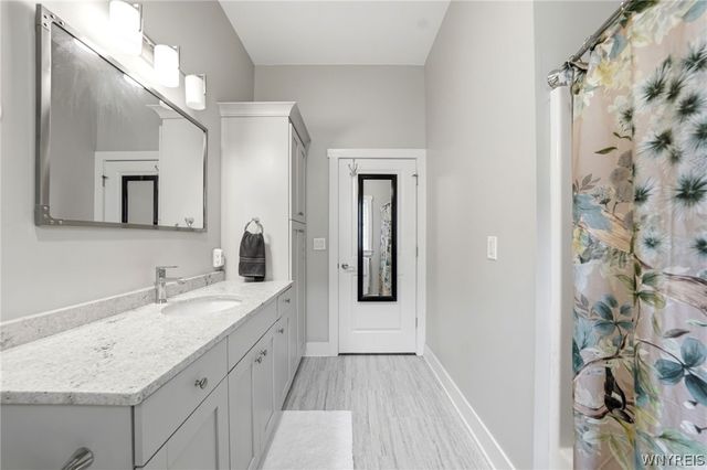 32 Horton Place, Buffalo, NY 14209