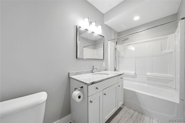 32 Horton Place, Buffalo, NY 14209