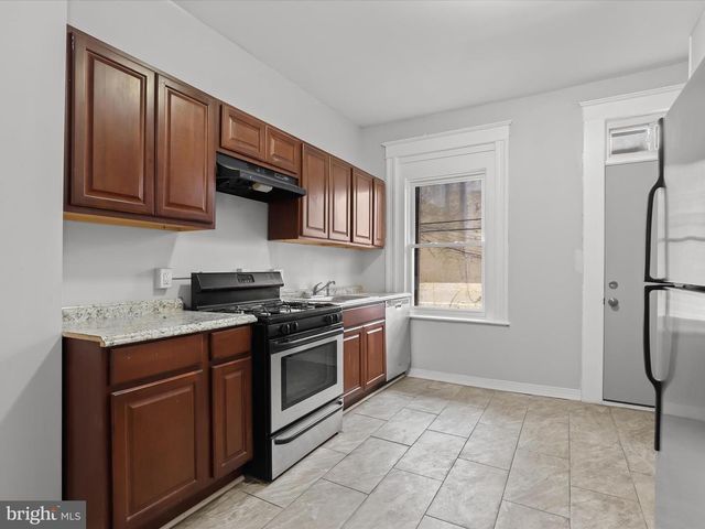 1135 POPLAR GROVE ST, Baltimore, MD 21216