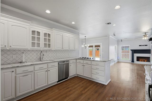 8905 N 140th East Avenue, Owasso, OK 74055