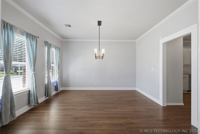 8905 N 140th East Avenue, Owasso, OK 74055