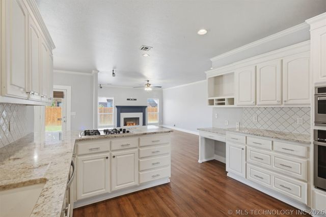 8905 N 140th East Avenue, Owasso, OK 74055