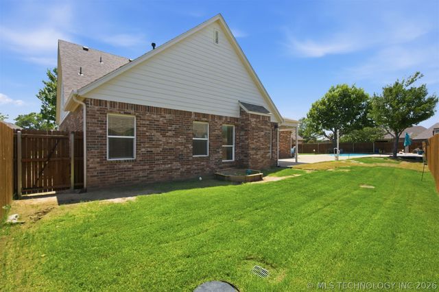 8905 N 140th East Avenue, Owasso, OK 74055