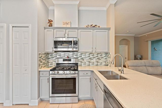 189 BALMY COAST ROAD, Groveland, FL 34736