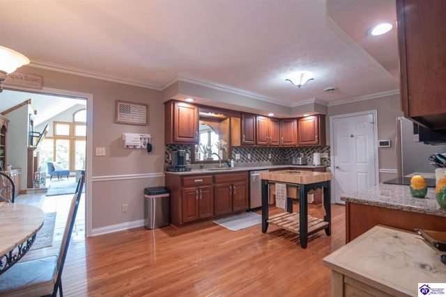 103 Coventry Lane, Bardstown, KY 40004