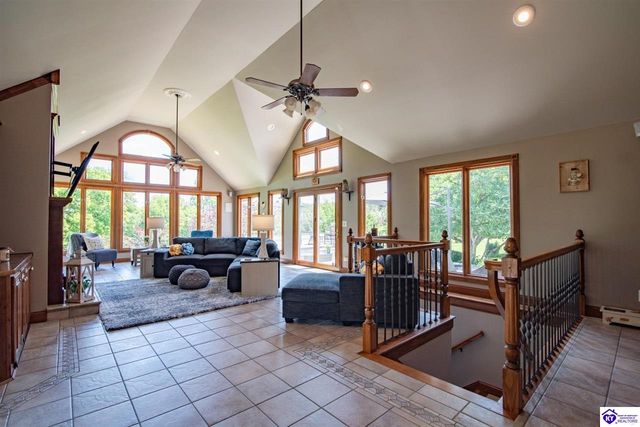 103 Coventry Lane, Bardstown, KY 40004